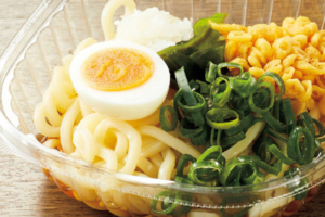 ツルッともっちり！冷したぬきうどん