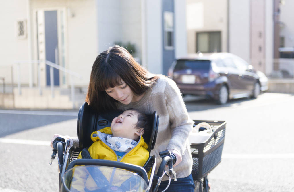 子供の自転車防寒グッズ15選！便利＆おしゃれ。風を通さず全身あったか♪