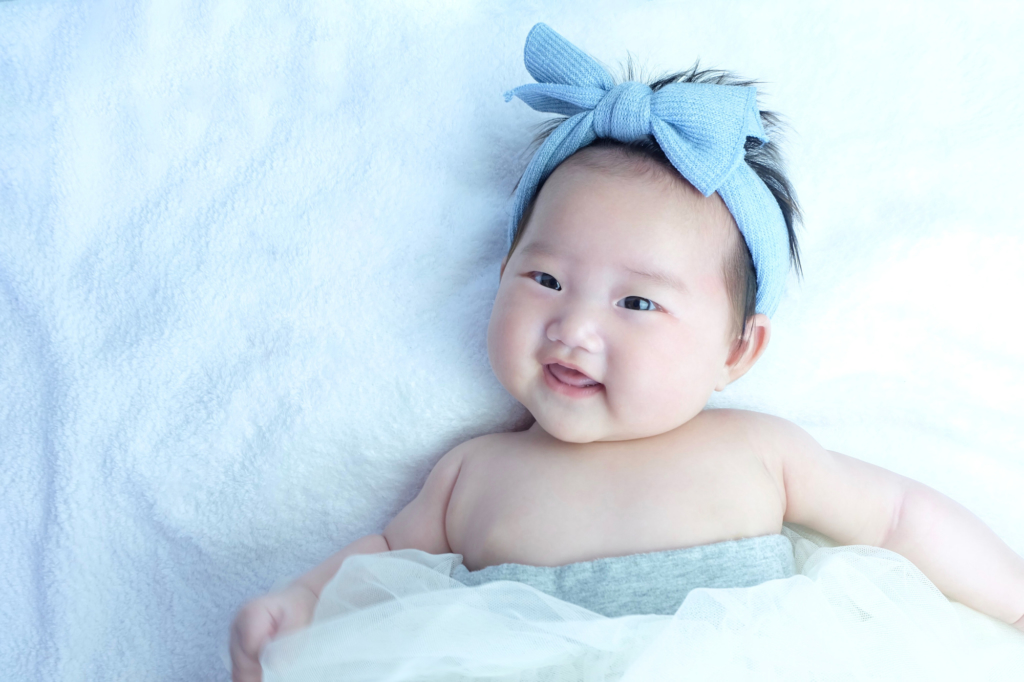 可愛い♪赤ちゃん用ヘアバンドおすすめ15選！写真映えバッチリ。新生児～