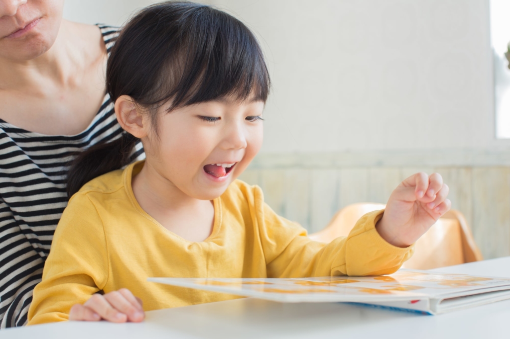 おもしろい！4歳におすすめの絵本14選｜思いやりの心やユーモアを育てる物語